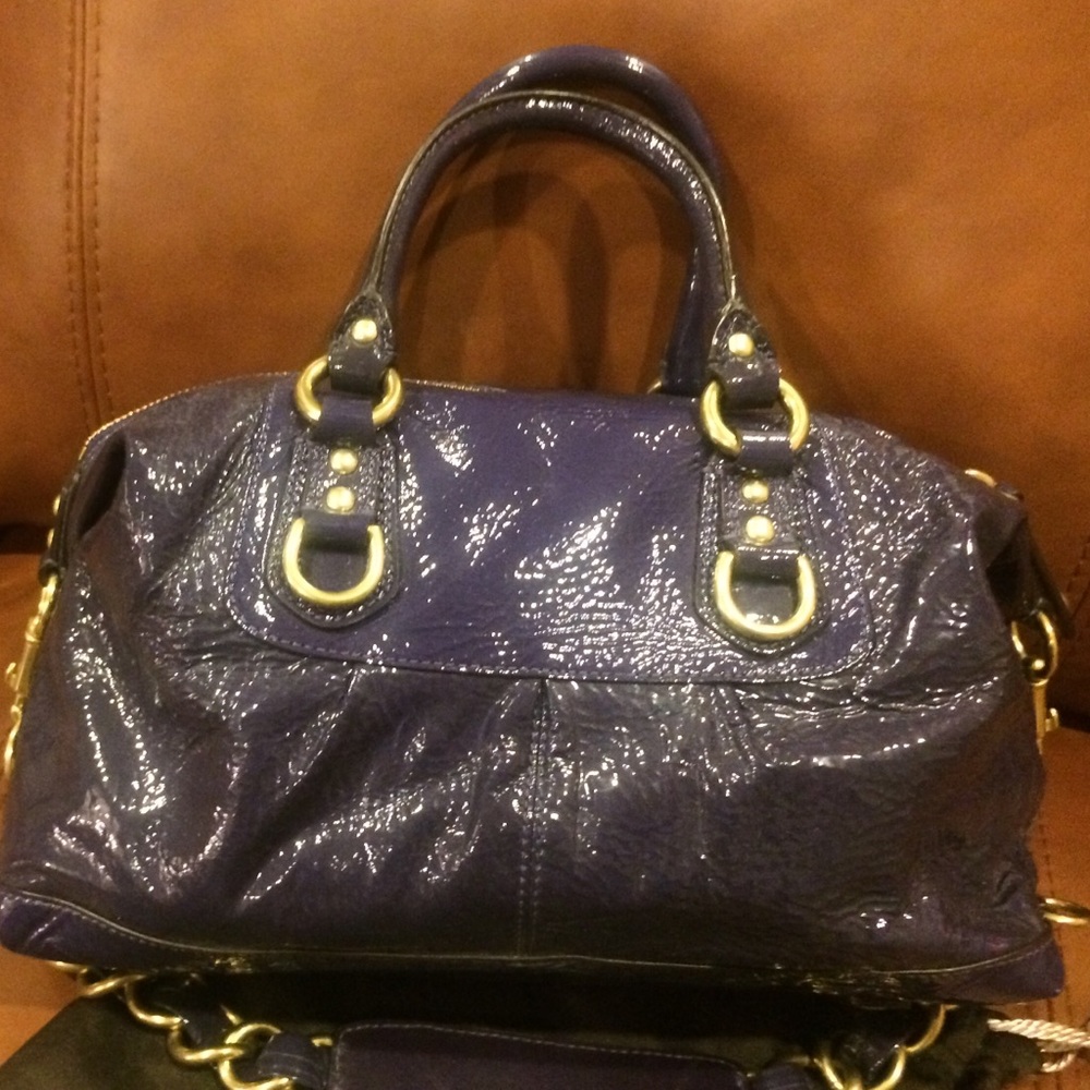 Authentic Coach Plum Patent leather Sabrina  ❄️ - Picture 2 of 7